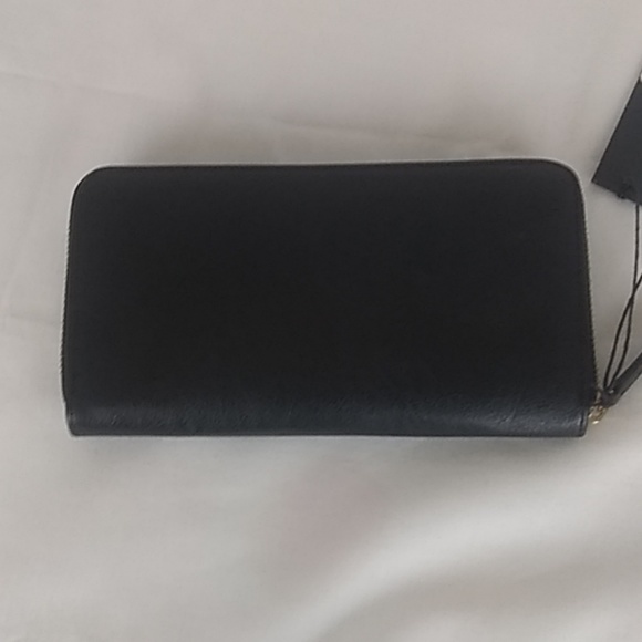 Joe's Jeans black zip around wallet. NWT - Picture 3 of 6